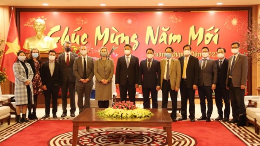 Hanoi ready to help US firms expand operations